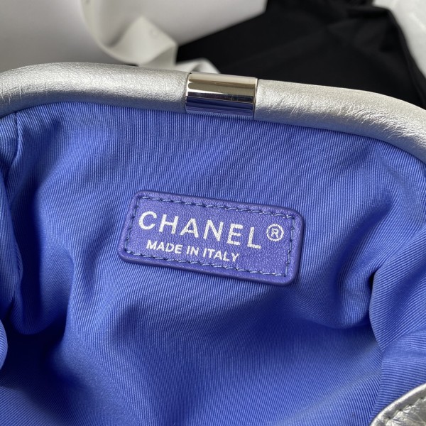  Handbag  Chanel  AS2493  size 22*17*10 cm