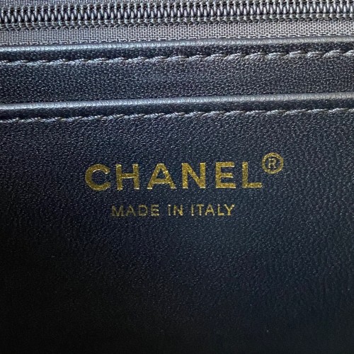  Handbag  Chanel   A01116 size 20 cm