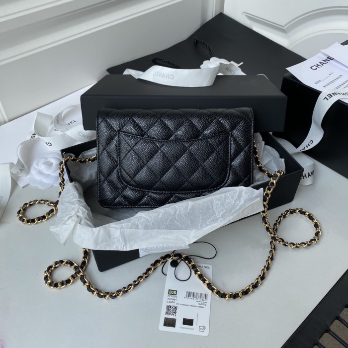  Handbag  Chanel size 19 cm