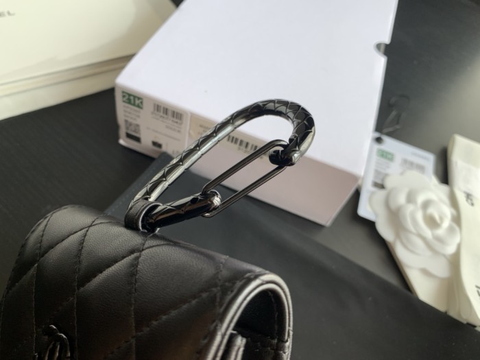  Handbag  Chanel AP2397  size 9cmx11cmx3.8 cm