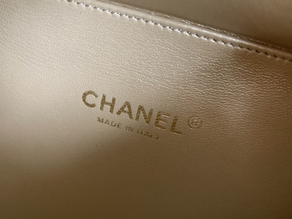  Handbag  Chanel 2900 size 20cmx19cmx9 cm