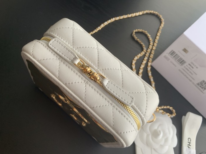  Handbag  Chanel  2389 size 14cmx10cmx6.5 cm