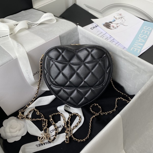  Handbag Chanel  AS2927  size 17×15×6 cm