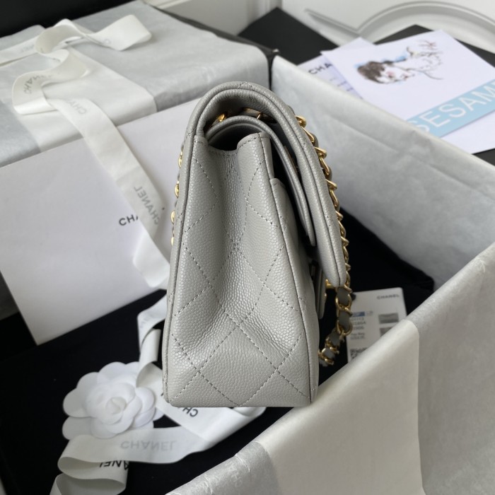  Handbag Chanel   A01113 size 23 cm