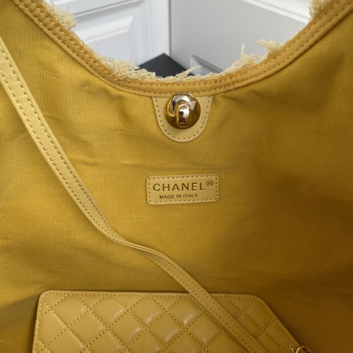 Handbag  Chanel  AS2292  size 45×34×20 cm