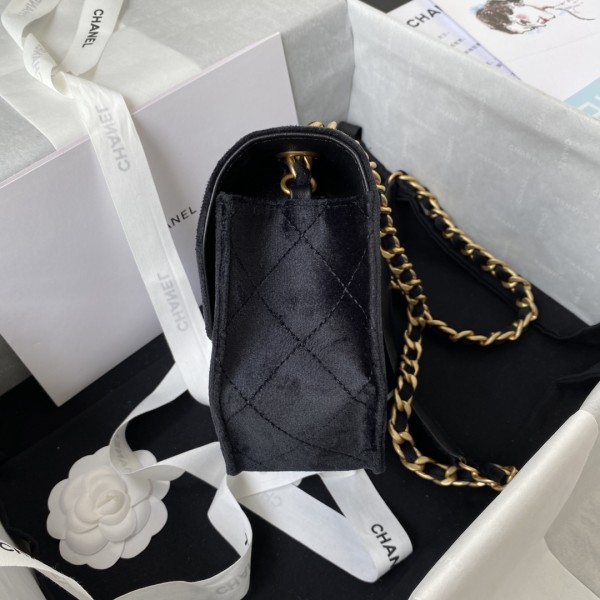  Handbag Chanel AS2957 size 19*15*6* cm