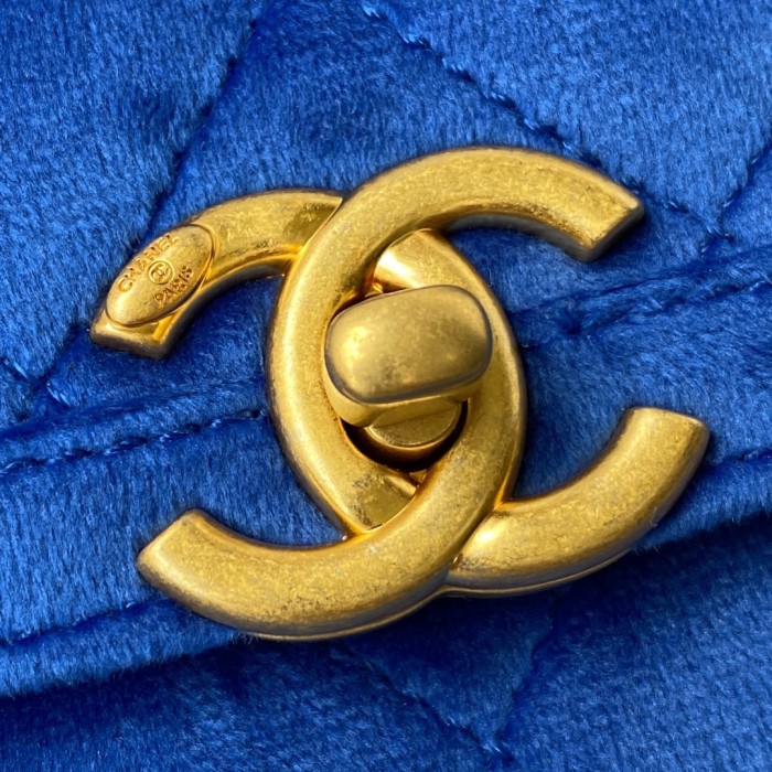  Handbag Chanel AS2957  size 19*15*6* cm