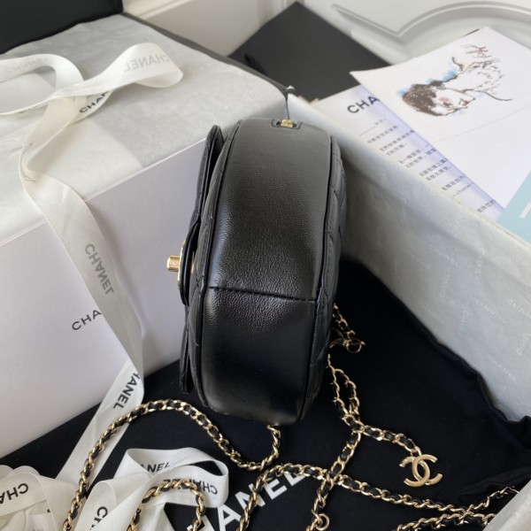  Handbag Chanel  AS2927  size 17×15×6 cm