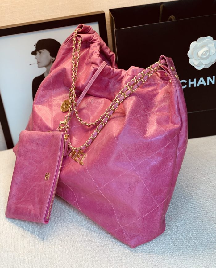 Handbag Chanel  size 43：40：10  Cm