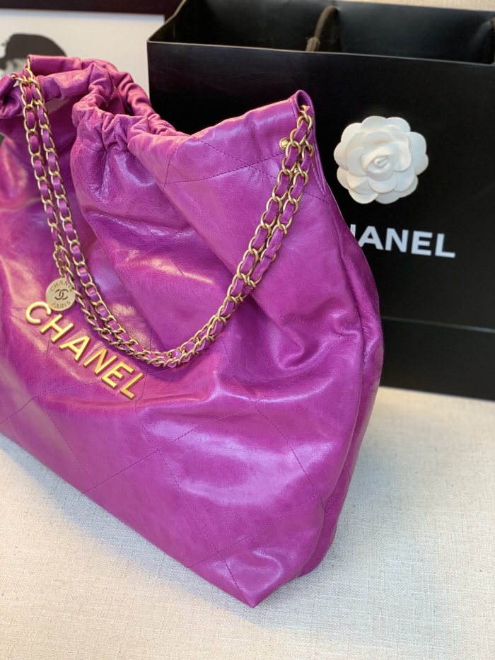 Handbag Chanel  size 43：40：10 Cm