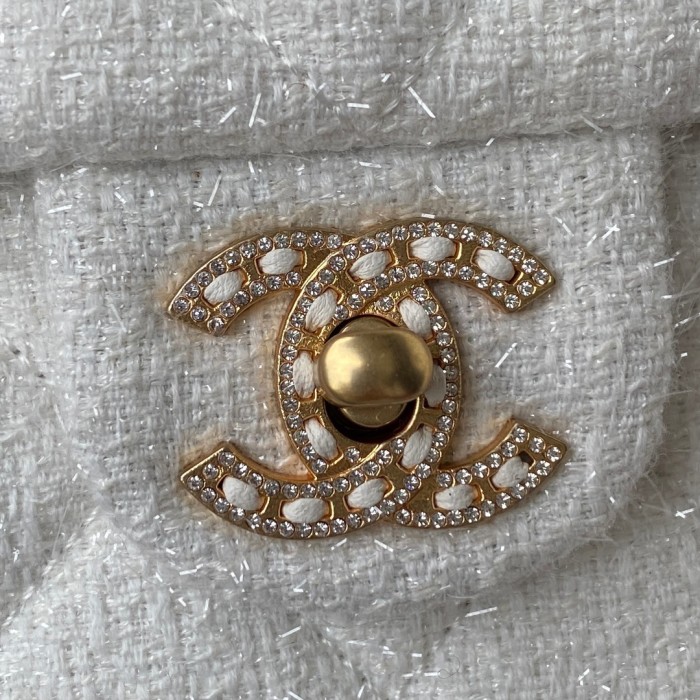  Handbag Chanel AS2819  size 16×19.5×6 cm