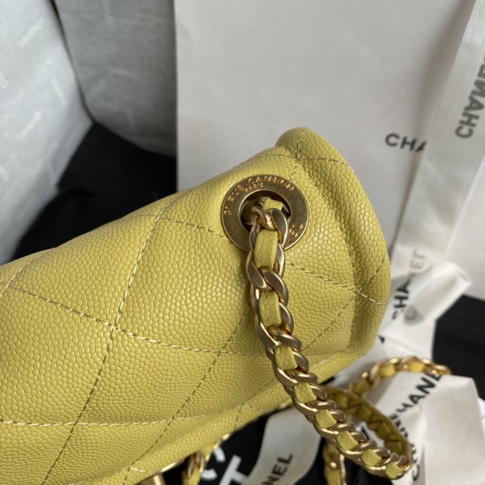 Handbag  Chanel  AS2356  size 14.5 X 18 X 8 cm