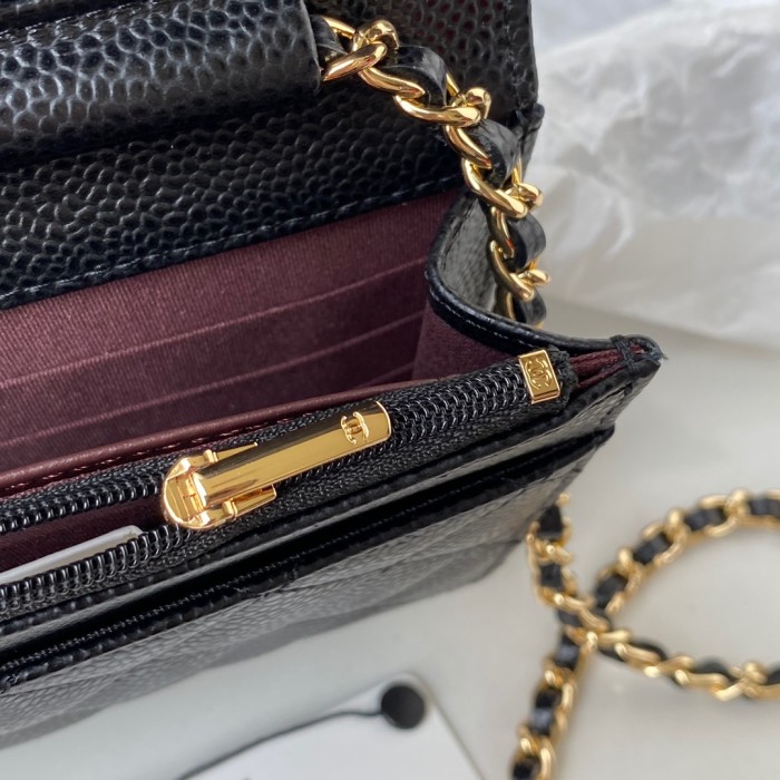  Handbag  Chanel size 19 cm