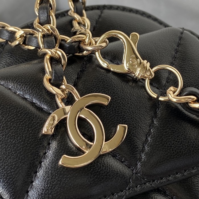  Handbag Chanel  AS2927  size 17×15×6 cm