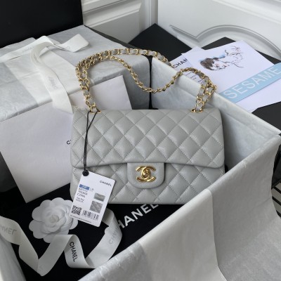  Handbag Chanel   A01113 size 23 cm