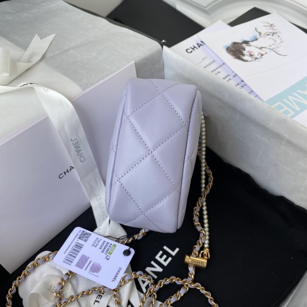  Handbag  Chanel AS2857 size 16x12x6 cm