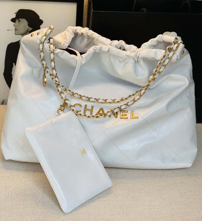 Handbag Chanel size 43：40：10 Cm