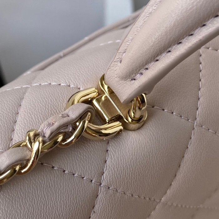  Handbag  Chanel AS2431 size 20x12x6 cm