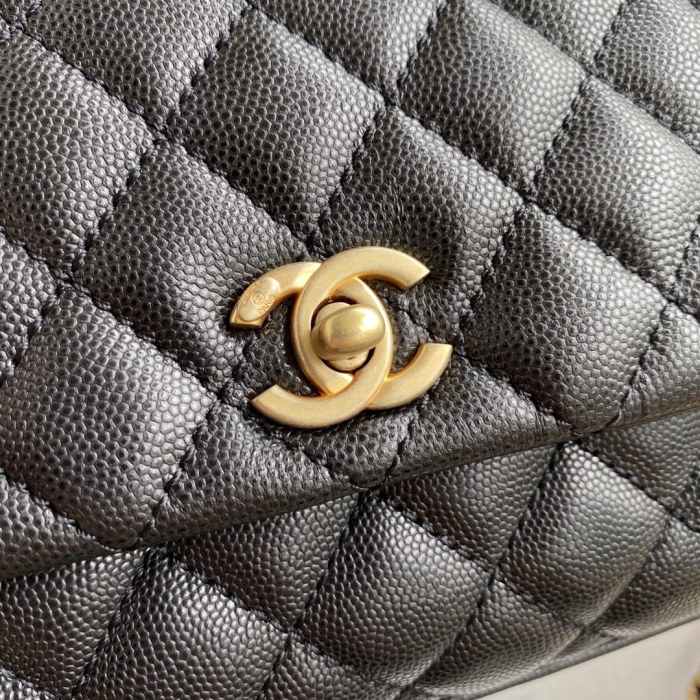  Handbag  Chanel  size  23 cm