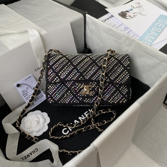  Handbag  Chanel size 20 cm