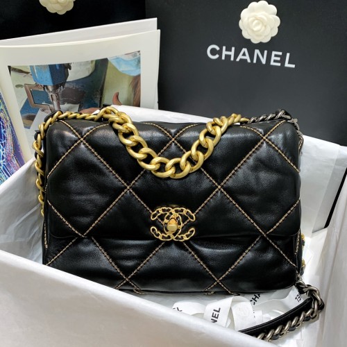  Handbag  Chanel  6161 size 30 cm