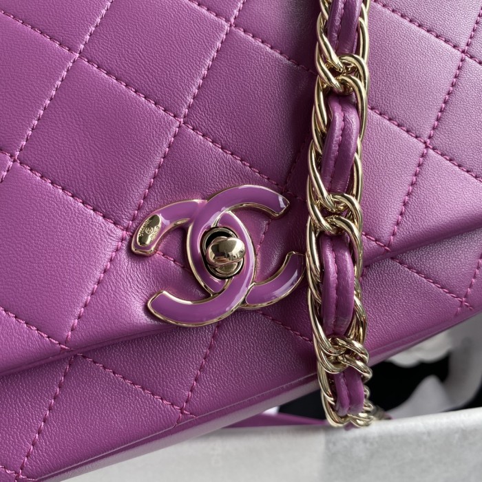  Handbag  Chanel AS2318 size 22 cm