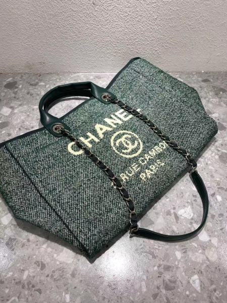  Handbag  Chanel 𝐀𝐒𝟔𝟔𝟗𝟒𝟏  size  𝟑𝟗/𝟐𝟎/𝟐𝟗 𝐂𝐌