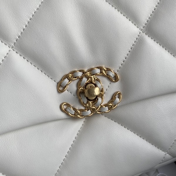  Handbag  Chanel   size 30 cm