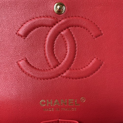  Handbag Chanel A01112  size 15.5x25.5x6.5 cm 