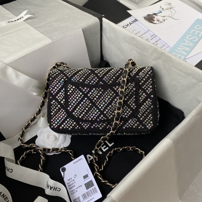  Handbag  Chanel size 20 cm