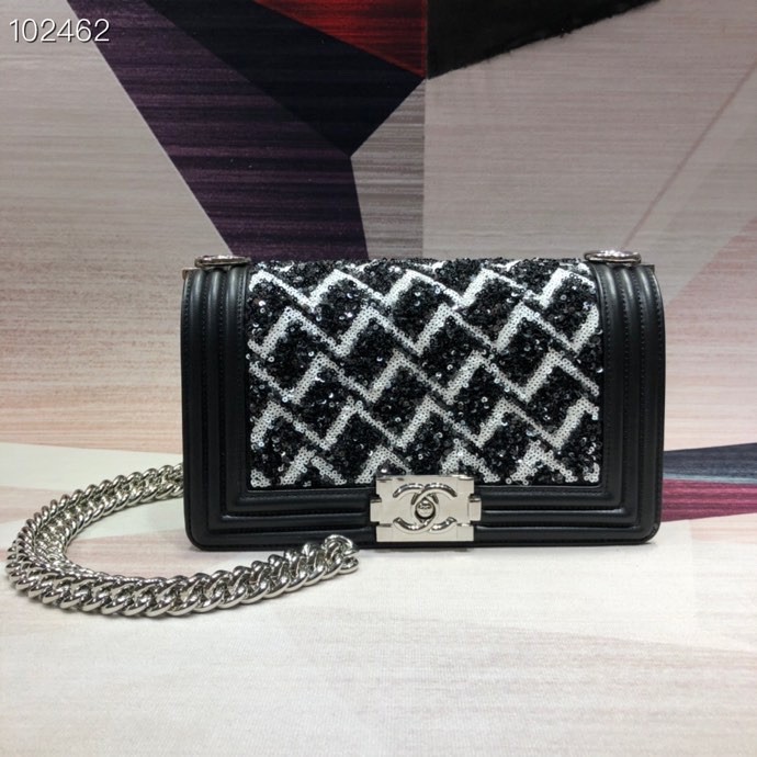  Handbag  Chanel 67086  size 15×25×9 cm