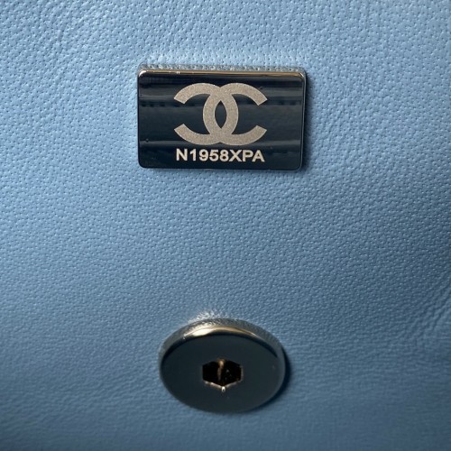 Handbag  Chanel size 20 cm