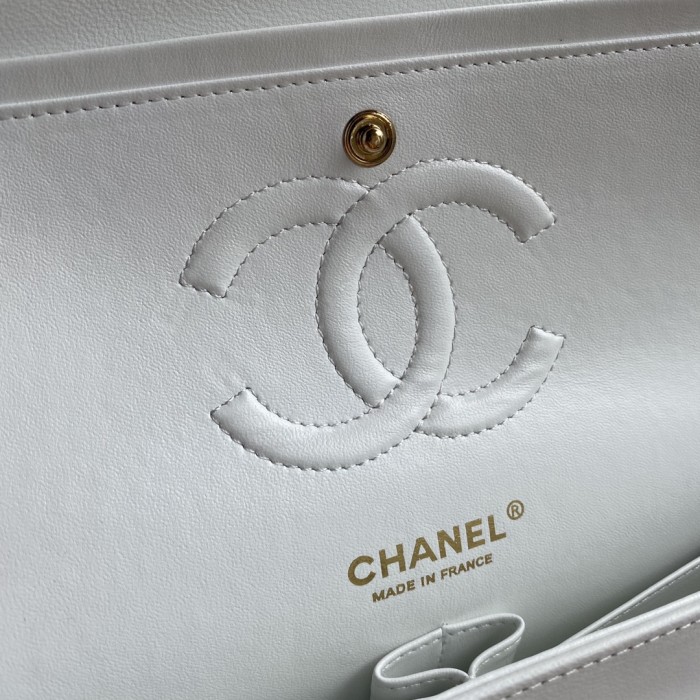  Handbag Chanel  A01112 size 15.5x25.5x6.5 cm