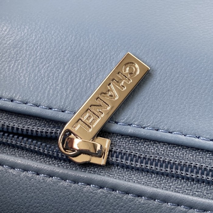 Handbag  Chanel size 20 cm