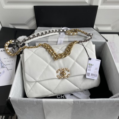  Handbag  Chanel   size 30 cm