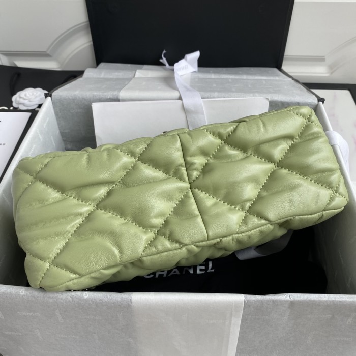  Handbag  Chanel  AS2234 size 20×29.5×12.5 cm