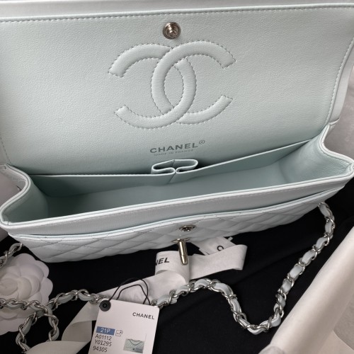 Handbag  Chanel A01112 size  15.5x25.5x6.5 cm