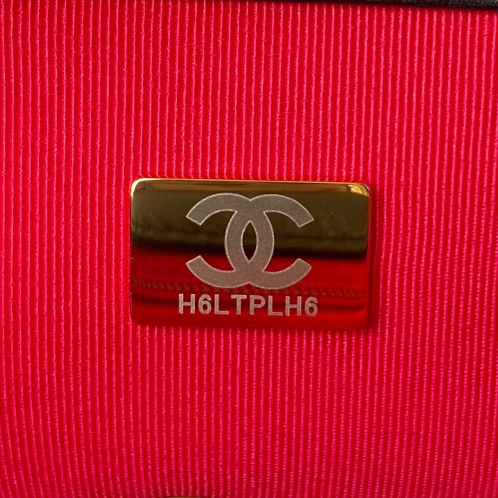  Handbag  Chanel AS2620 size  16×239 cm