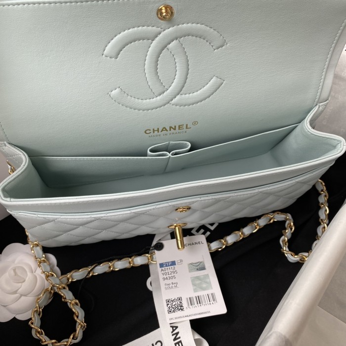  Handbag  Chanel  A01112 size  15.5x25.5x6.5 cm
