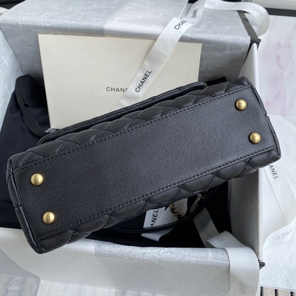  Handbag  Chanel  size  23 cm