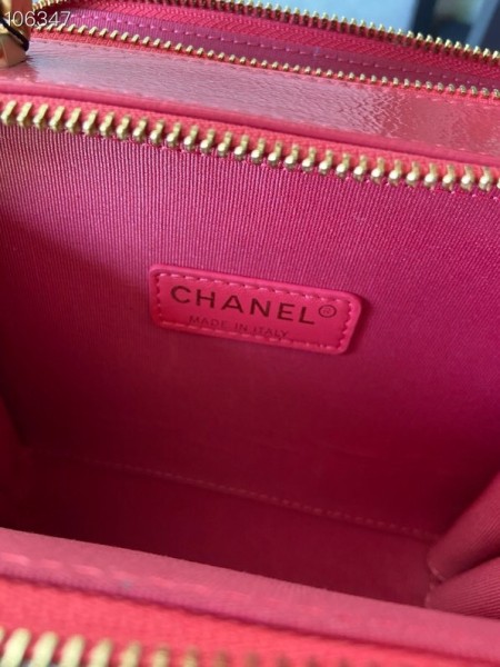  Handbag Chanel  S2179 size   13.5X18.5X7．5 Cm