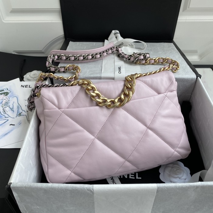  Handbag  Chanel  size  30 cm