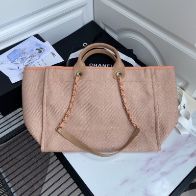  Handbag  Chanel  size  38*30*21 cm