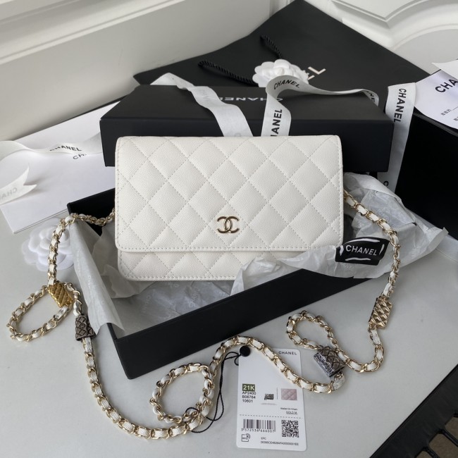 Handbag  Chanel  AP2400 size 19 cm 