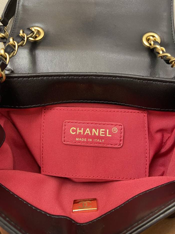  Handbag  Chanel AS2633  size 18 7 12 cm