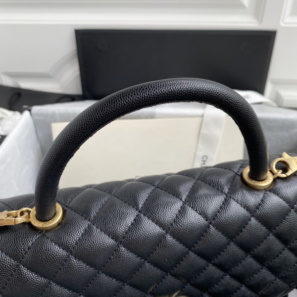  Handbag  Chanel  size 18-29-12 cm