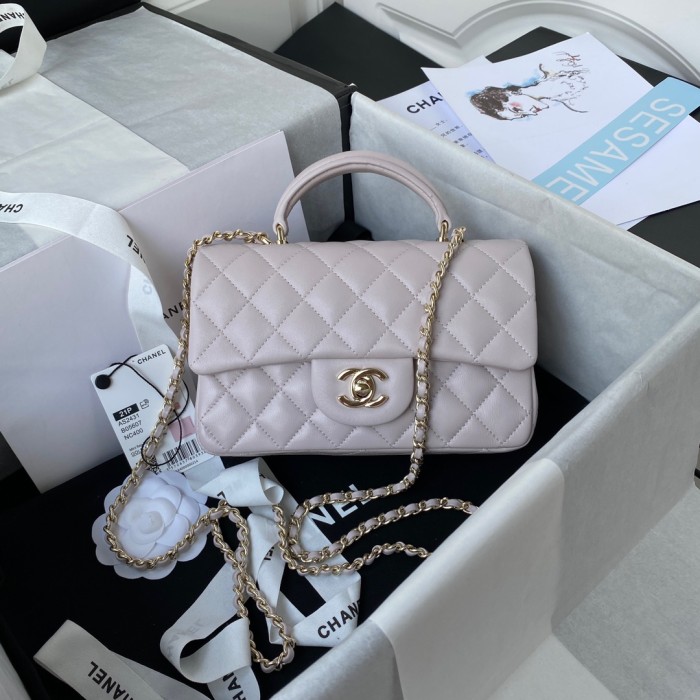  Handbag  Chanel AS2431 size 20x12x6 cm