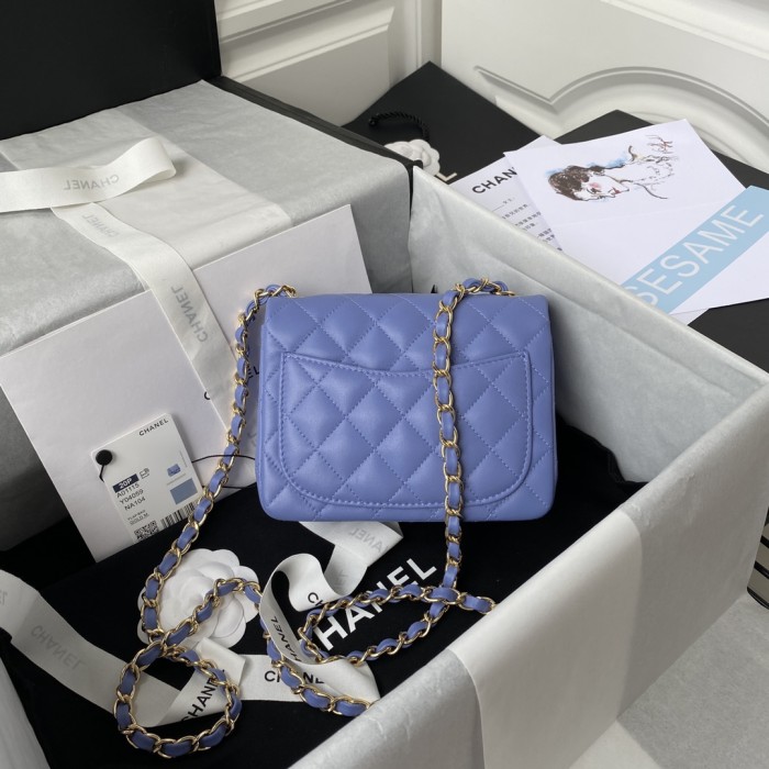  Handbag Chanel  size  17 cm