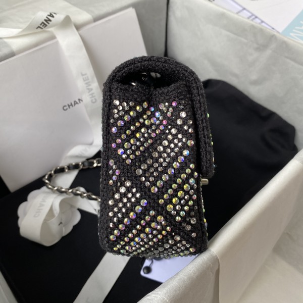  Handbag   Chanel  size  20 cm