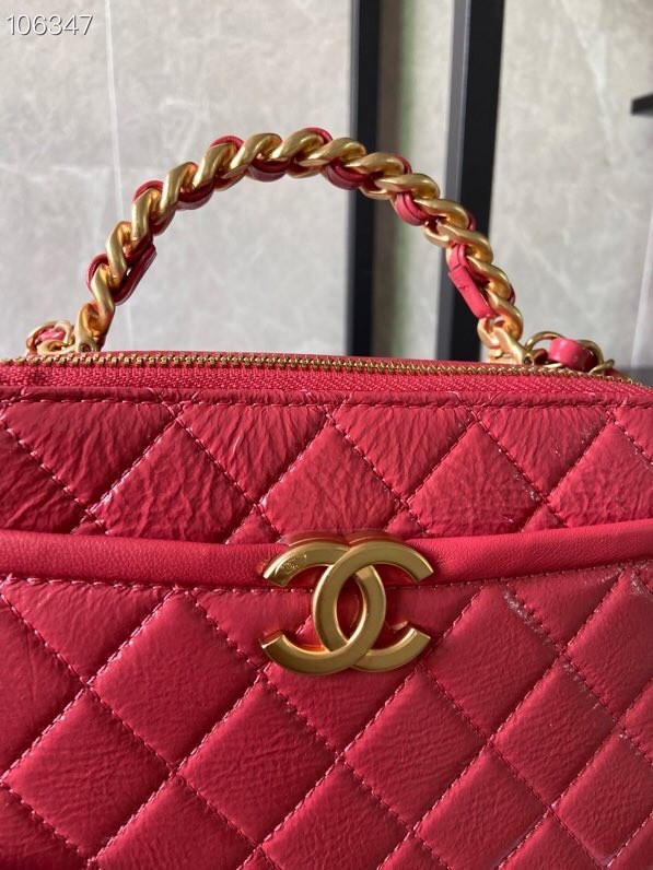  Handbag Chanel  S2179 size   13.5X18.5X7．5 Cm